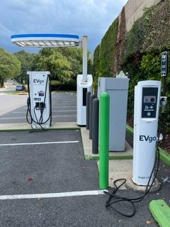 Electric vehicle charging station in Rockville